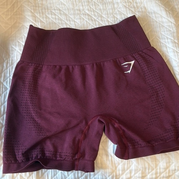 vital seamless burgundy red 2.0 gymshark gym shorts - Picture 3 of 3